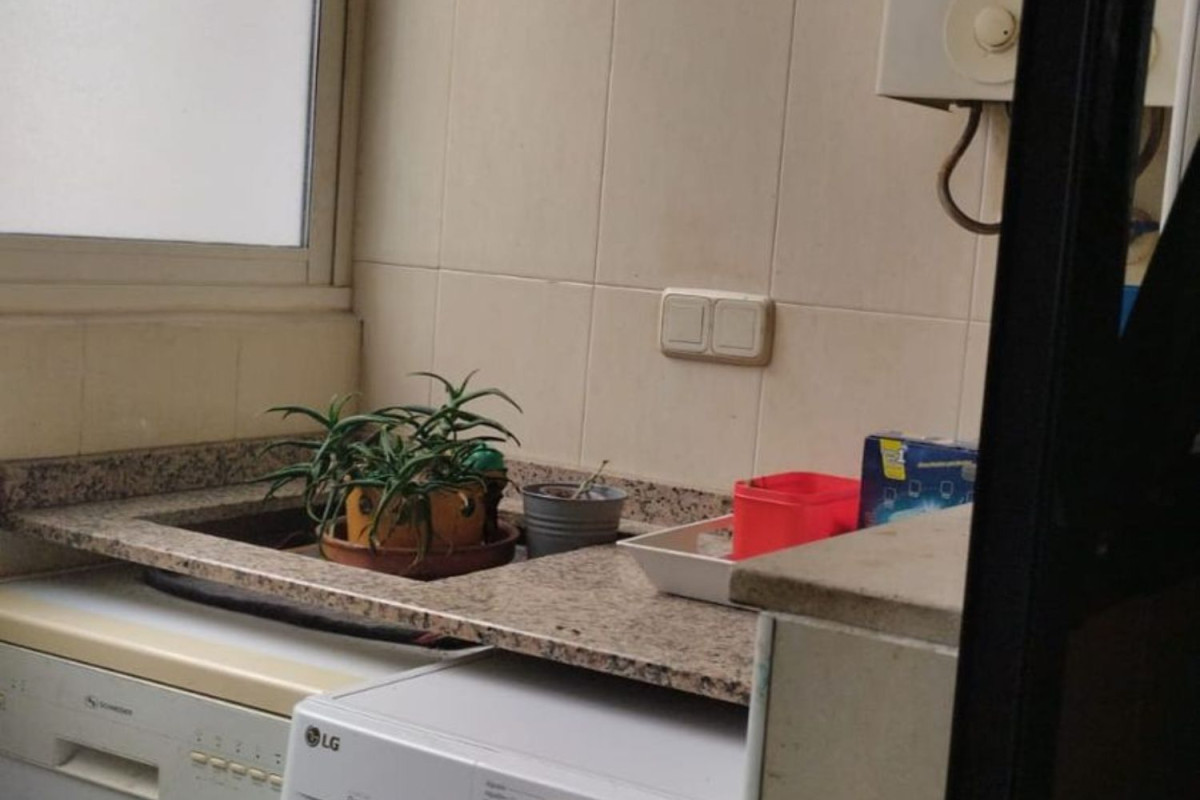 Sale of apartment in Avenida Rajolar, 26, Burjassot
photo 2