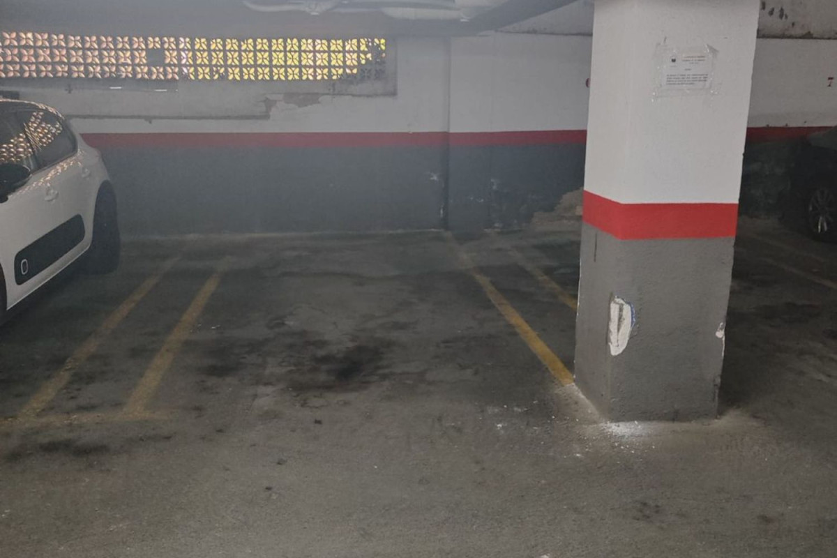 Venta de garaje en Calle Julio Burell s/n , Linares photo 1
