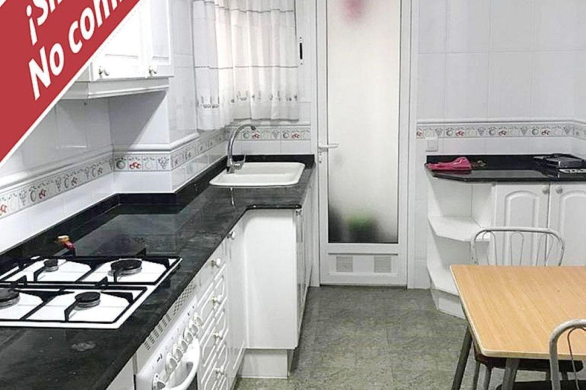 Piso en venta en Carcaixent, Каркайсент
photo 1