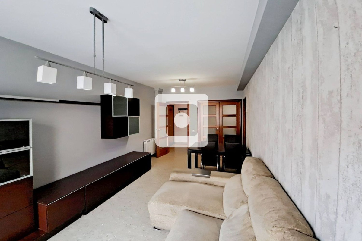 Продажа квартиры на Calle del Pintor Vancells, Терраса
photo 1