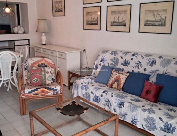 Piso en venta en  Calle Historiador Joan Mari Cardona, Eivissa photo 2