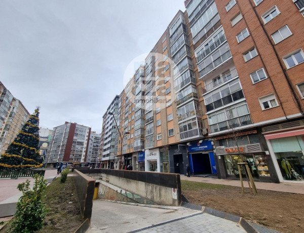 Продажа квартиры в Calle Francisco Grandmontagne, Burgos thumbnail 2