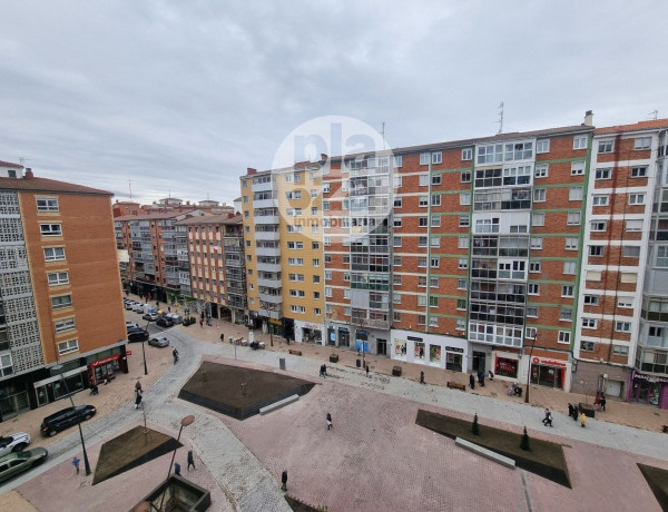 Продажа квартиры в  Calle Francisco Grandmontagne, Burgos photo 4