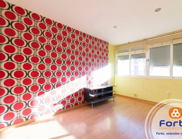 Piso en venta en  Pasaje Aguilar de la Frontera, Distrito Sector sur - Santa Cruz photo 2