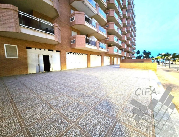 Local en venta en calle Jorge Guillen photo 2