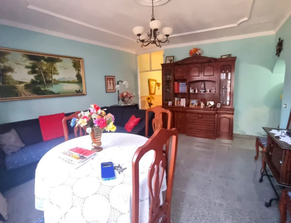 Продажа первого этажа в Calle mariucha, Las Palmas de Gran Canaria thumbnail 2