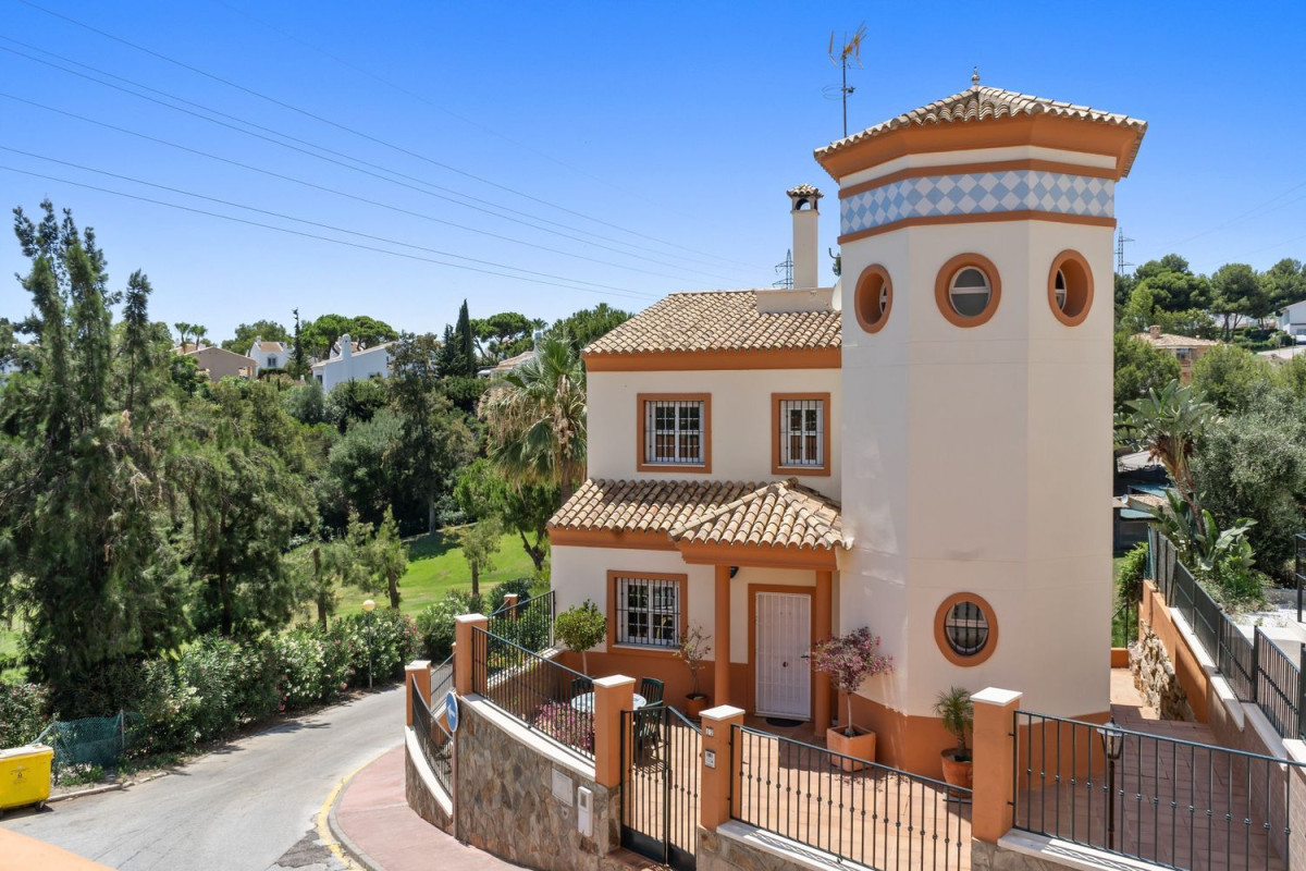 Venta de chalet independiente en Sitio de Calahonda, Mijas
 photo 2