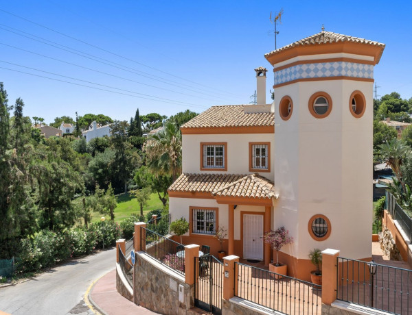Chalet independiente en venta en Sitio de Calahonda , Mijas thumbnail 1