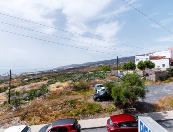 Detached villa for sale in Calle Nicaragua, 9, Guia de Isora thumbnail 1