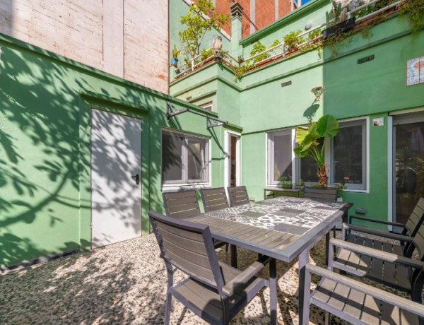 Semi-detached house for sale in Centre , Badalona photo 1