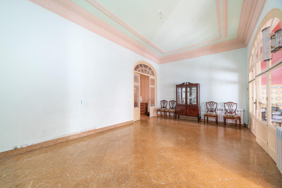 Продажа таунхауса в Центр , Бадалона photo 5