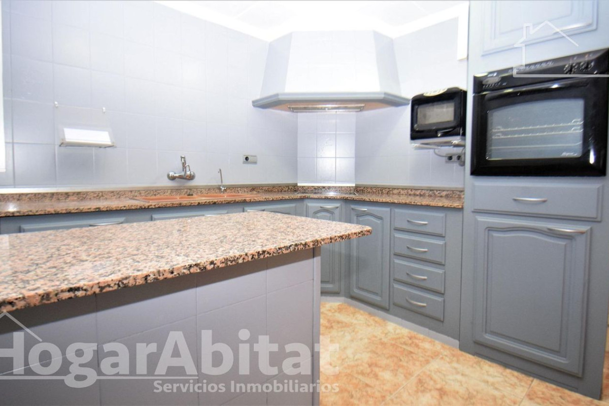 Sale of apartment in Pueblo Zone, Sueca
 photo 3