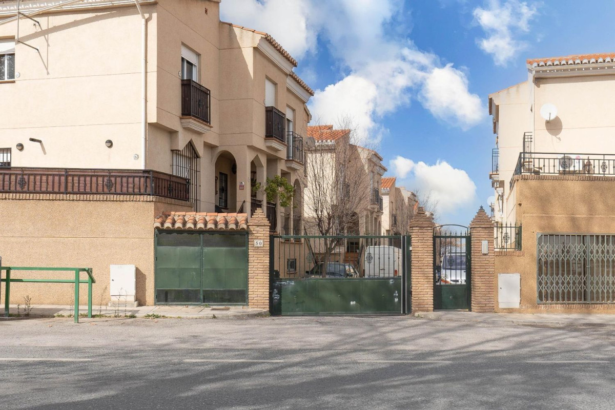 Sale of townhouse in  Carretera Motril , Alhendín photo 3
