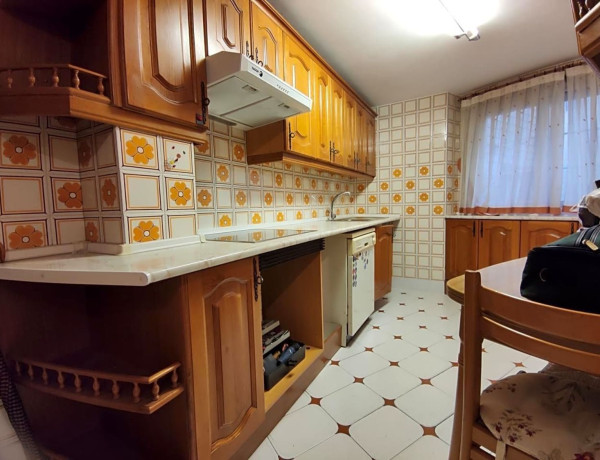 Piso en venta en Calle Ciempozuelos, Getafe thumbnail 2