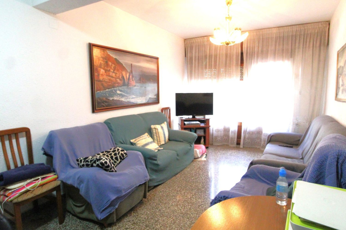 Sale of apartment in Concordia Zone, Burjassot
photo 2