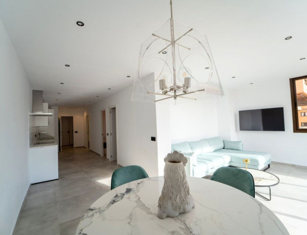 Piso en venta en Estepona Pueblo , Estepona thumbnail 1