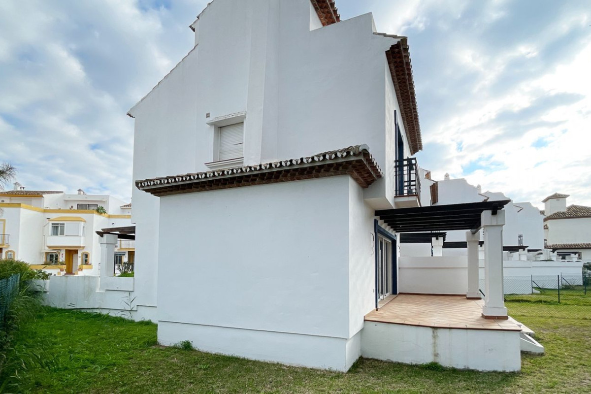 Venta de chalet adosado en Costa Natura , Estepona photo 4