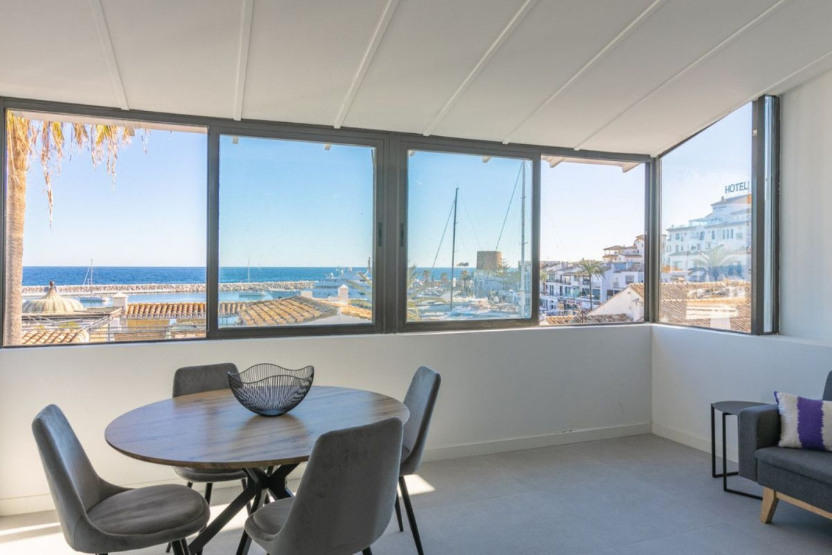 Penthouse sale in Muelle ribera, 27, Marbella photo 3