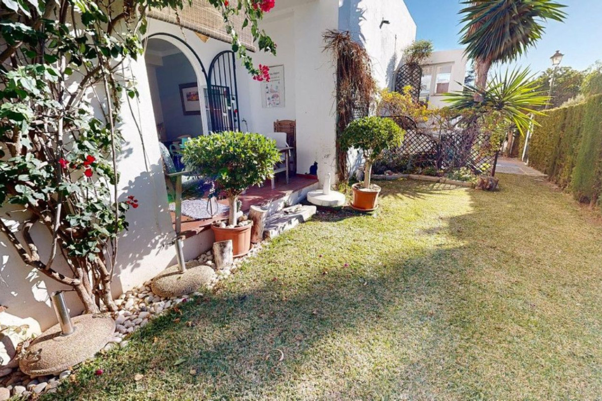 Sprzedaż szeregowego domku w Nowa Andaluzja , Marbella photo 2