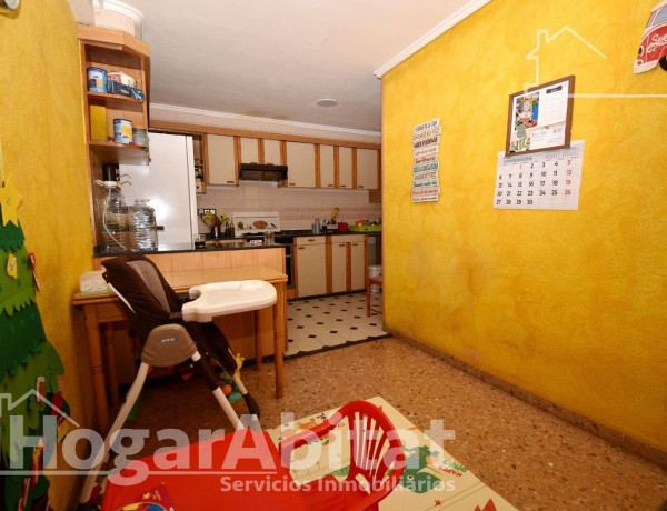 Продажа квартиры в  Zona Avenida al Vedat , Torrent photo 3