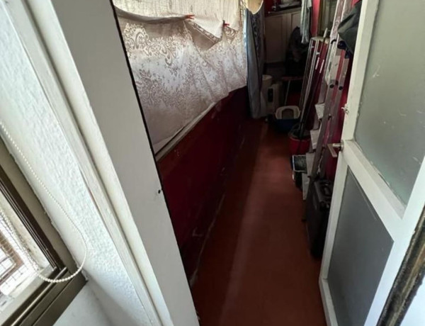 First floor for sale in  La Mina , Sant Adriá de Besós photo 4