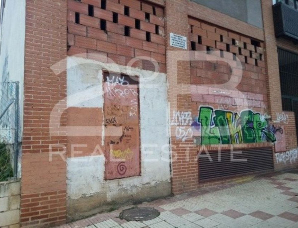 Local en venta en calle Hnos Fernandez Galiano, 11 -a photo 1