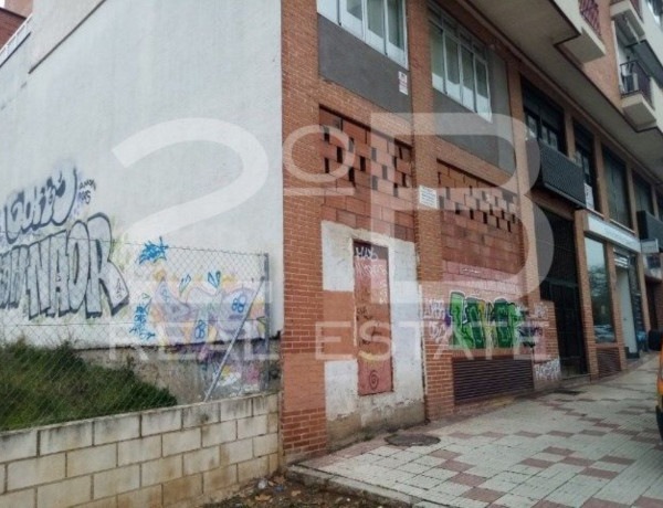 Local en venta en calle Hnos Fernandez Galiano, 11 -a thumbnail 2
