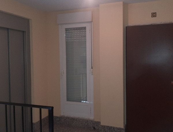 Piso en venta en Calle Río Coa, Salamanca thumbnail 2