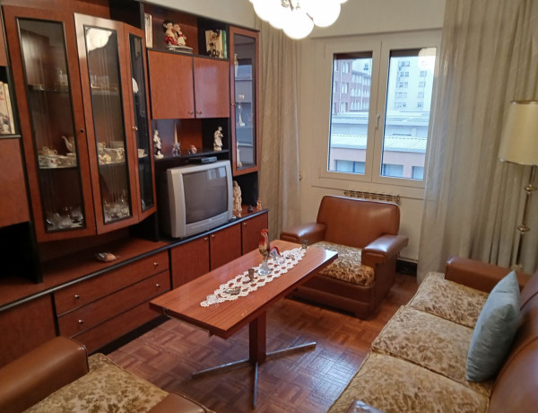 Piso en venta en  BEATO TOMAS DE ZUMARRAGA, Vitoria-Gasteiz photo 2