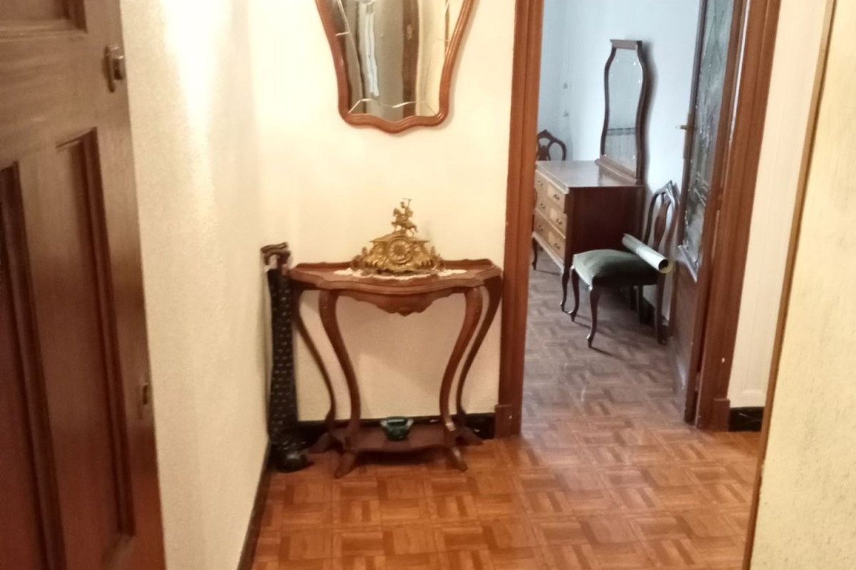 Venta de piso en BEATO TOMAS DE ZUMARRAGA, Vitoria-Gasteiz
photo 5