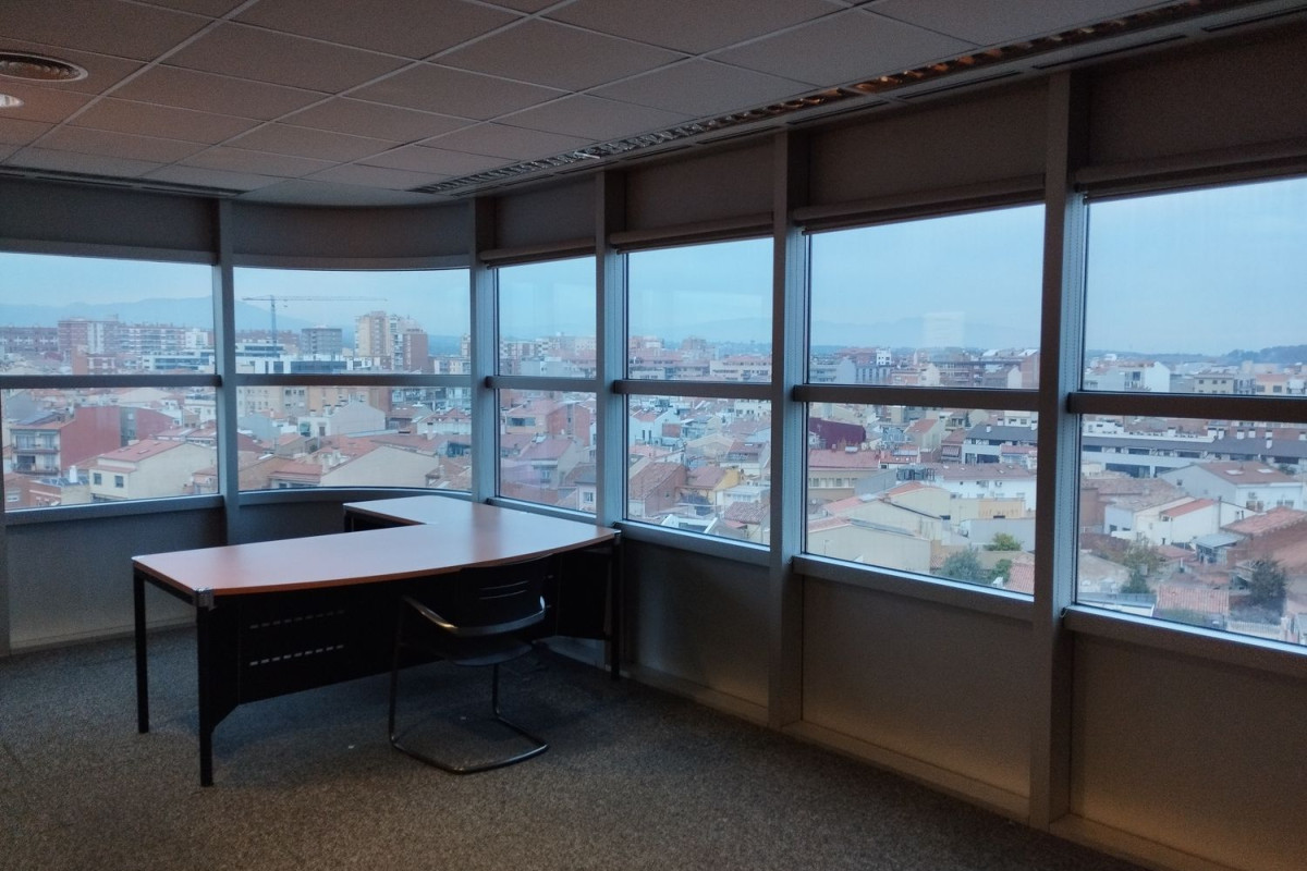 Продажа офиса на  Avenida de Francesc Macià, 60 , Сабадель photo 5