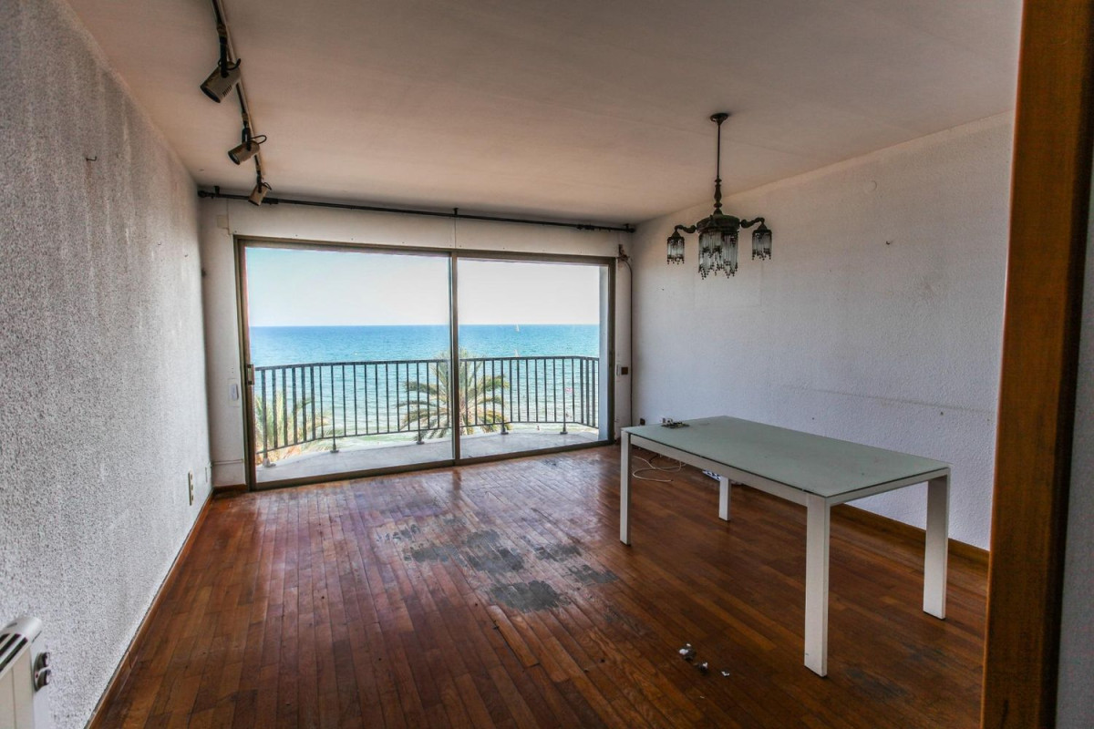 Продажа пентхауса на Paseo Marítim de Sant Joan de Déu, 55, Калафель photo 3