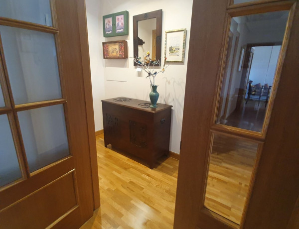 Продажа квартиры в  Calle Heraclio Alfaro, Vitoria-Gasteiz photo 4