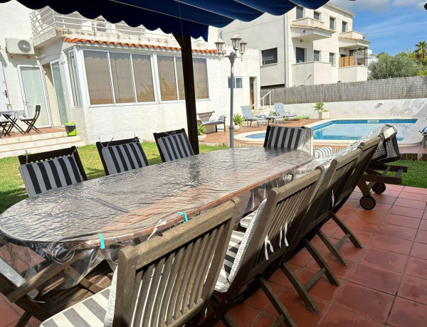 Detached villa for sale in  Residencial , Cunit photo 2