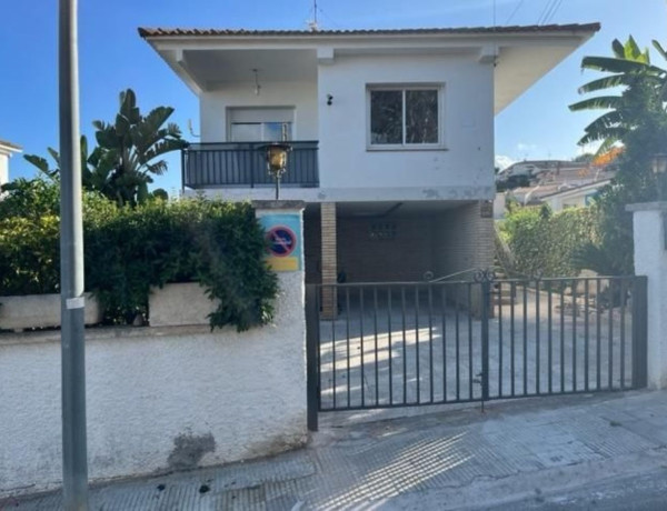 Chalet independiente en venta en  Calle la Pau, Calafell photo 1
