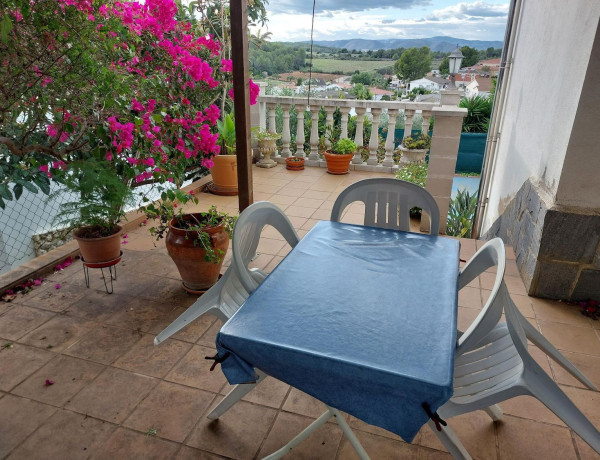 Detached villa for sale in  Calle Alp, Calafell photo 4