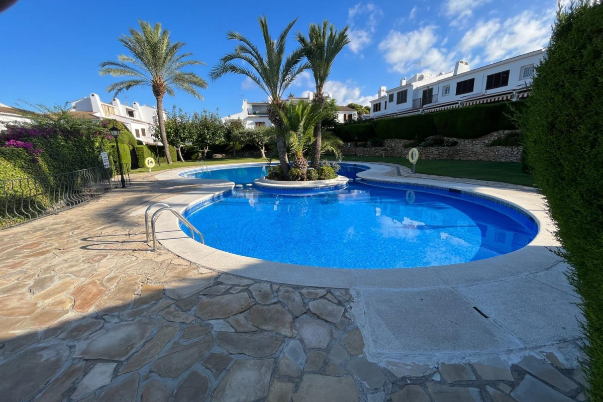 Venta de chalet adosado en  Travesía de l'Ermita , Calafell photo 4