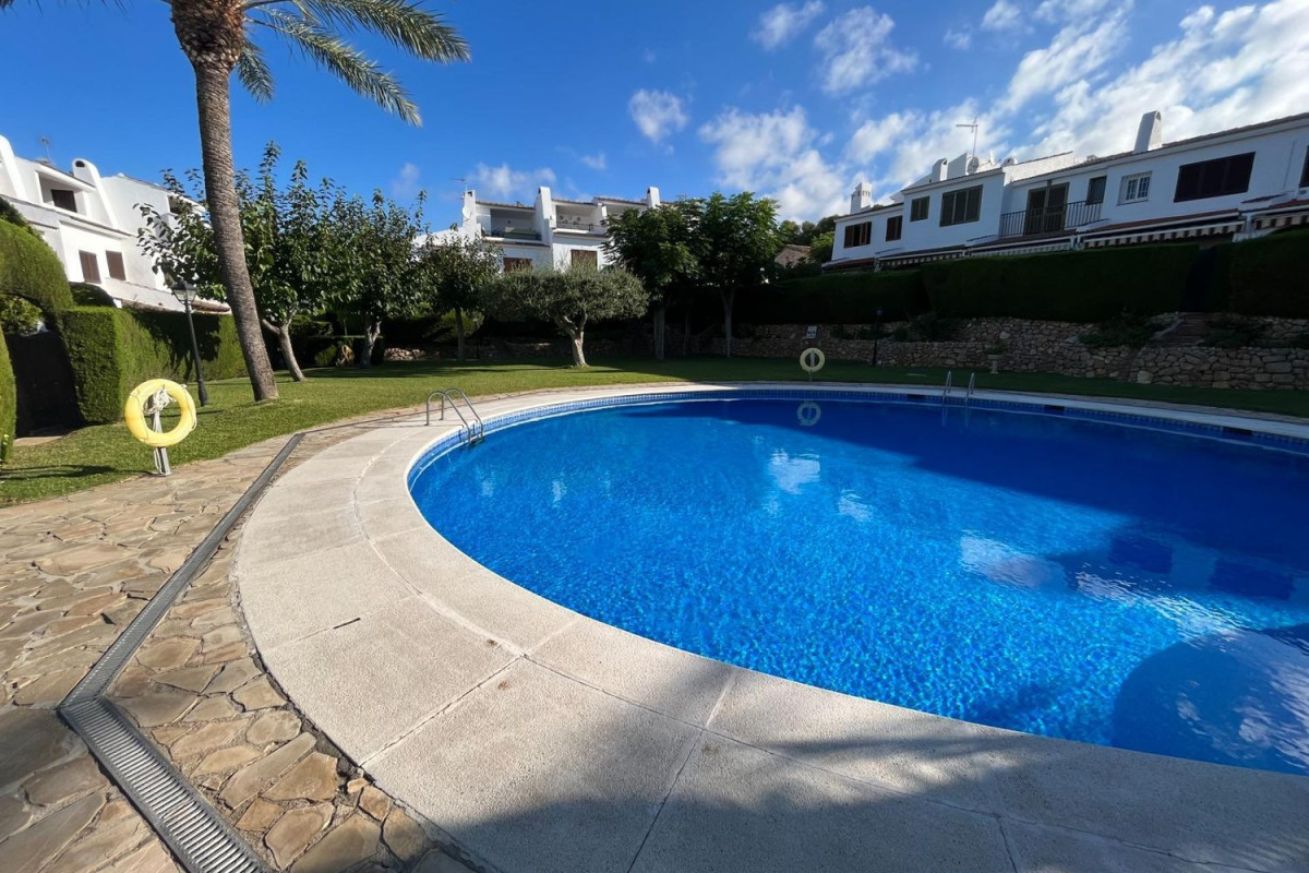 Venta de chalet adosado en  Travesía de l'Ermita , Calafell photo 5