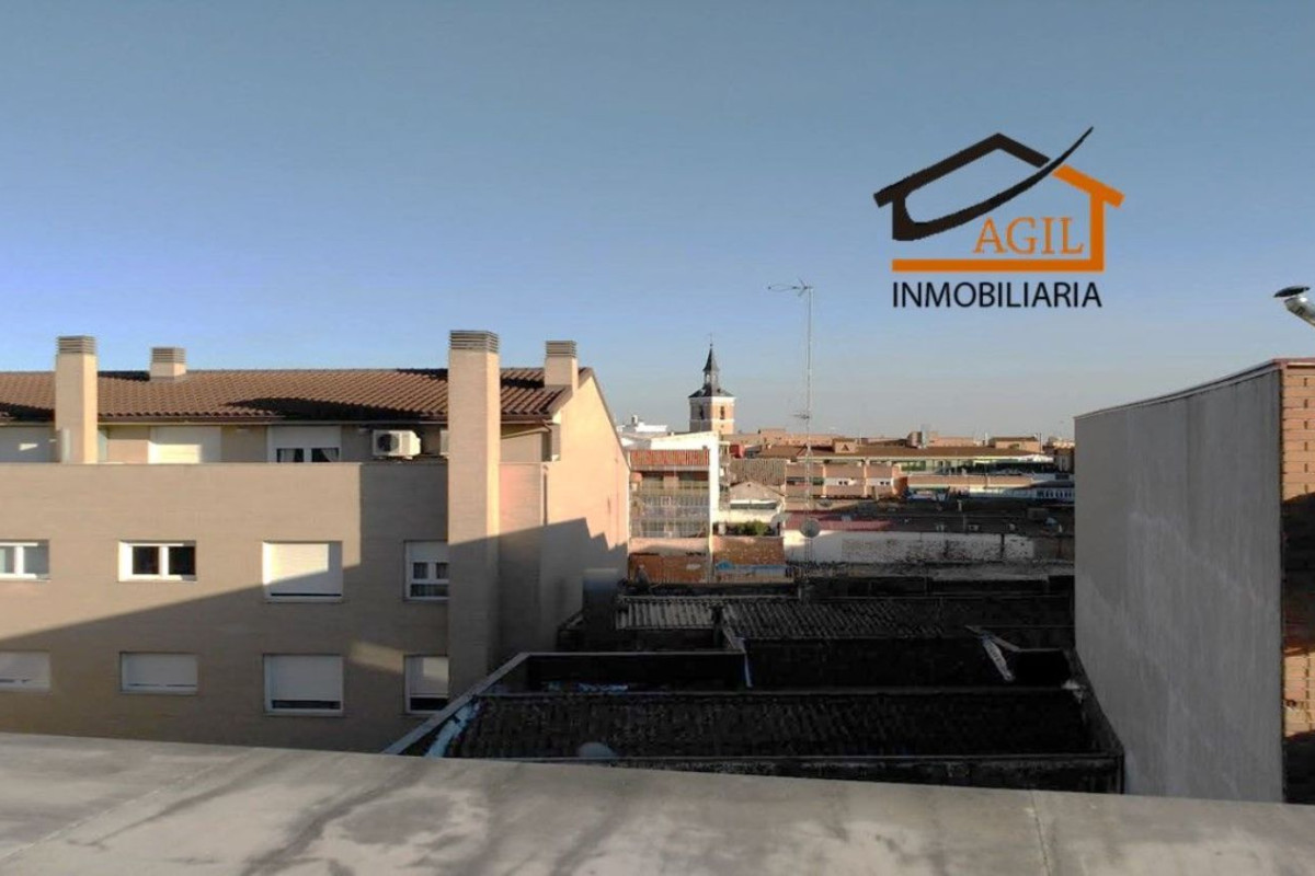 Sprzedaż duplexu w Calle Ordóñez, Leganés photo 3