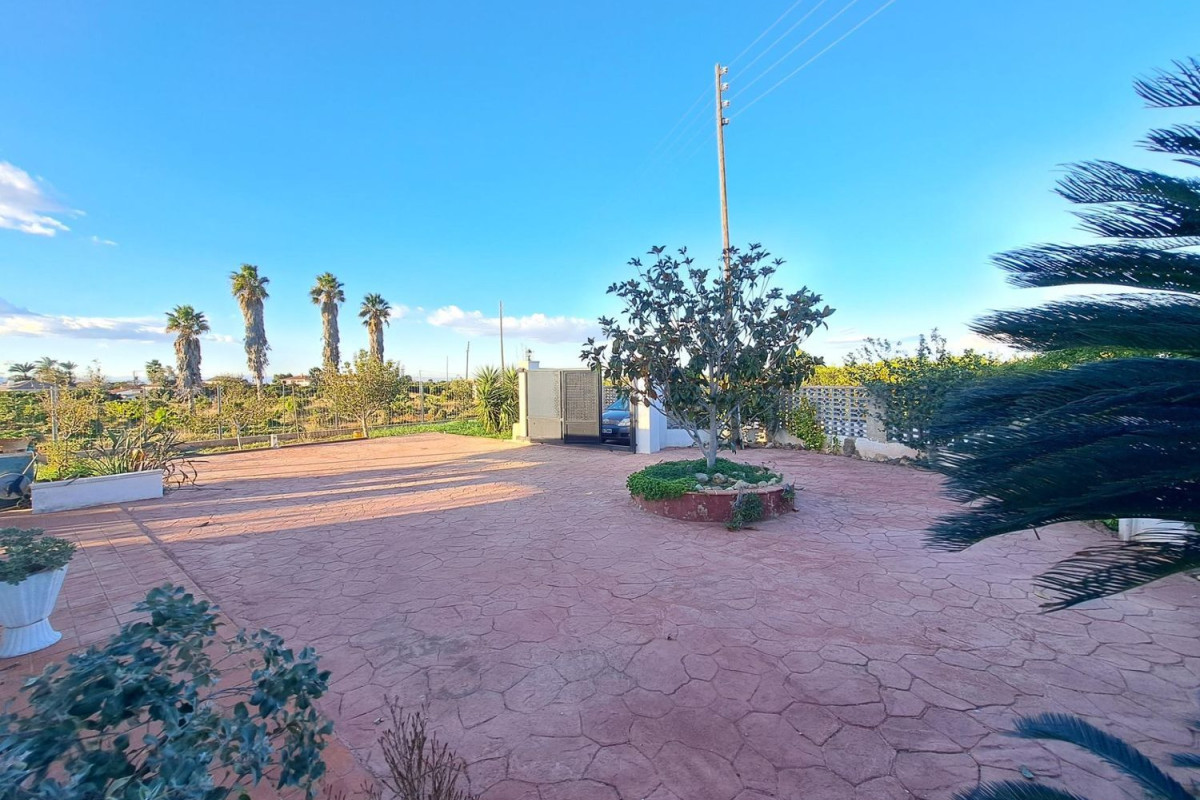 Venta de chalet independiente en Plaza Poligono 11, Alzira
 photo 3