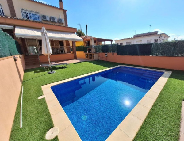 Chalet adosado en venta en  Segur de Calafell , Calafell photo 1