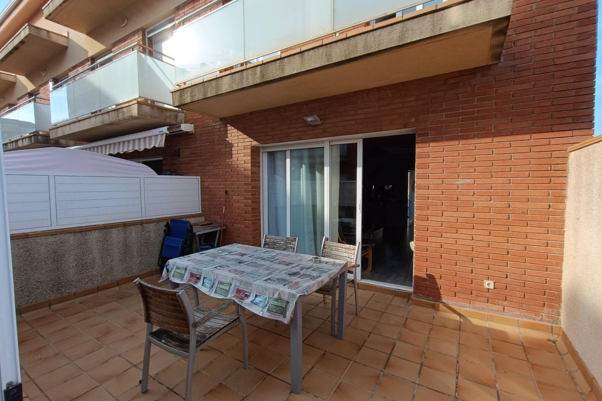 Venta de chalet adosado en Pla de Sant Pere-Les Salines , Cubelles photo 5