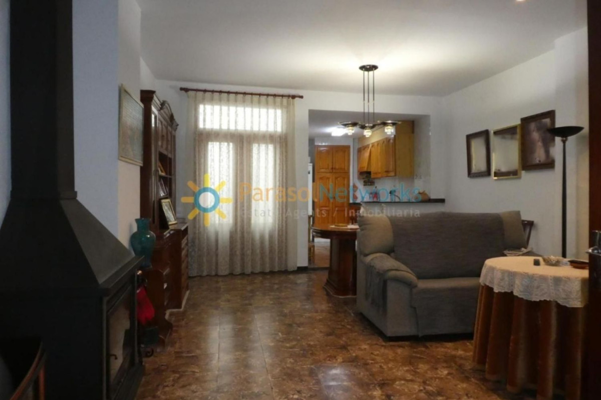 Propiedades en venta y alquiler en España photo 1