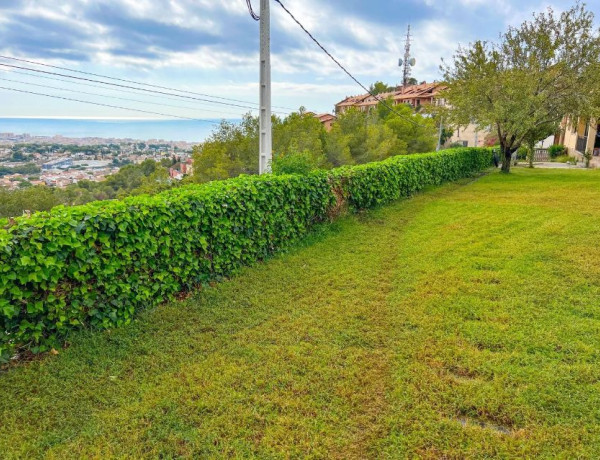 Chalet adosado en venta en  Avenida Lituània , Calafell photo 1