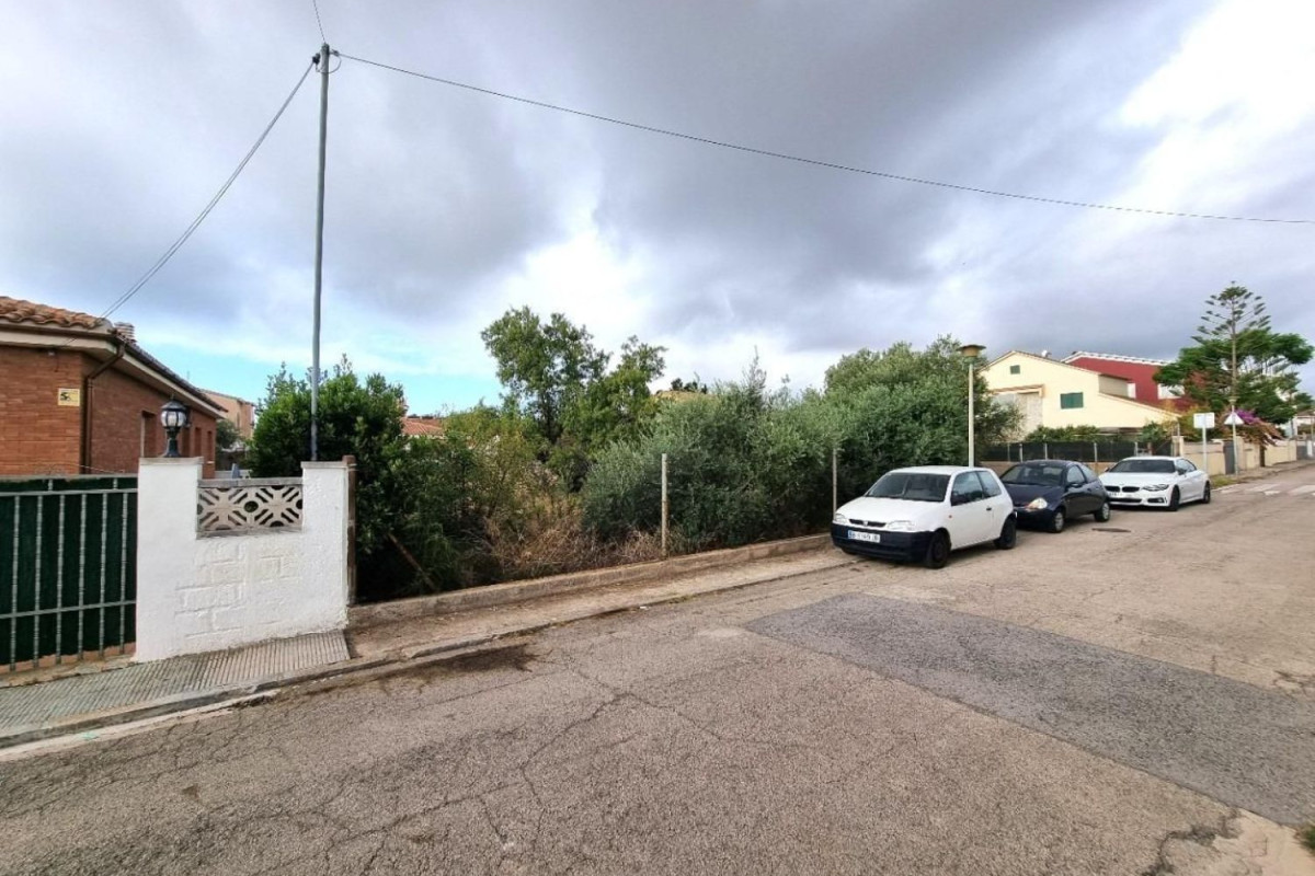 Działka na sprzedaż w El Vendrell, Tarragona photo 2