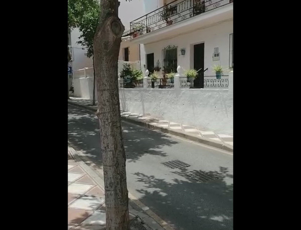 Chalet independiente en venta en Avenida Juan Luis Peralta, 13, Benalmádena thumbnail 1