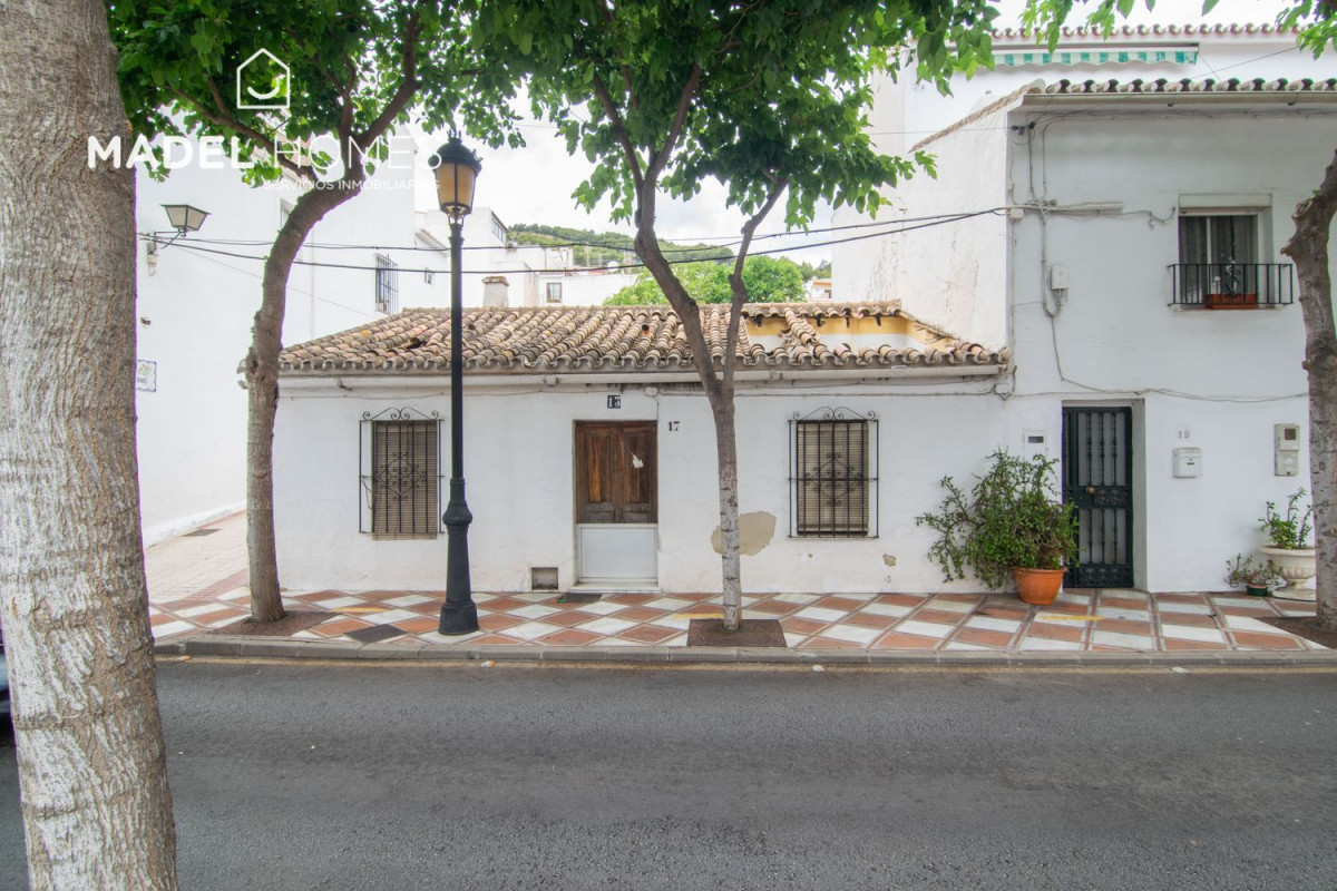 Venta de chalet independiente en Avenida Juan Luis Peralta, 13, Benalmádena
 photo 3