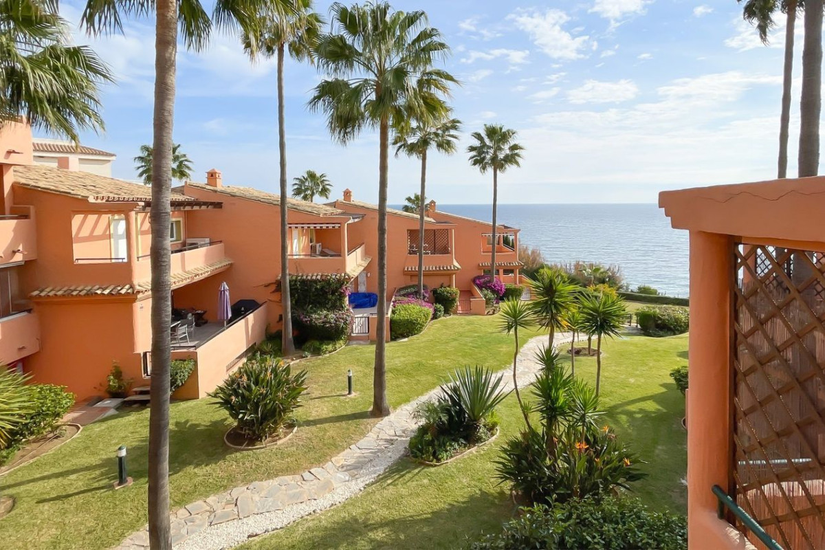 Sprzedaż mieszkania w Calle de la Amistad, Estepona
photo 2