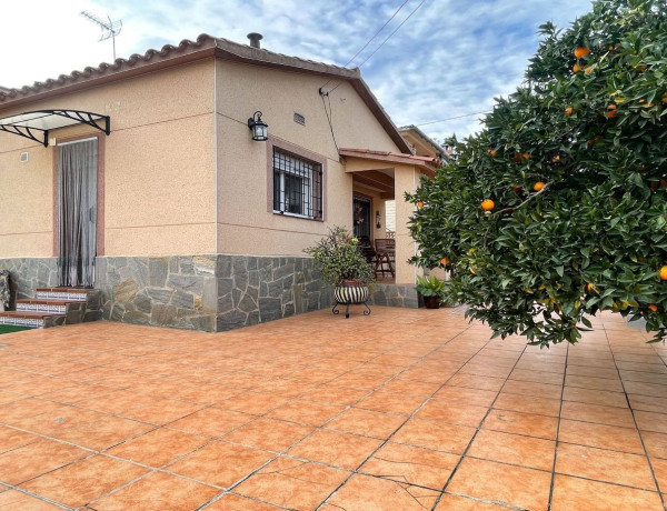 Detached villa for sale in  Marianao , Sant Boi de Llobregat photo 4