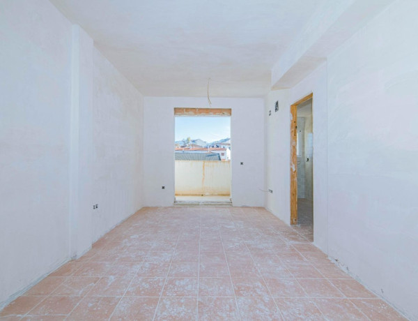 Bajo en venta en Calle Atarazana, La Zubia thumbnail 2